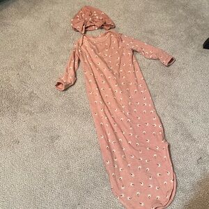 Jessica Simpson 3-6 Month Sleep Gown with Hat
